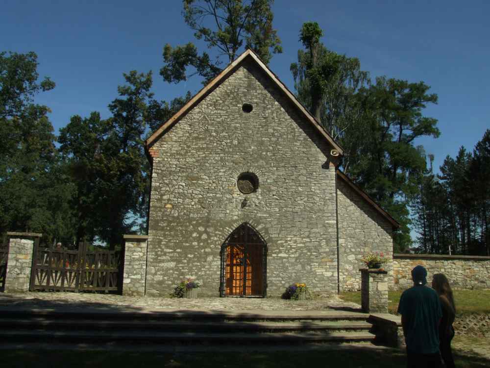 Kaplica na cmentarzu w Bydlinie
